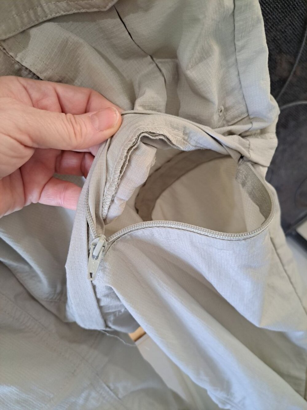 Columbia PFG Convertible Fishing Pants Omni-Shade Zip-Off Shorts Beige Women's L - Picture 3 of 15
